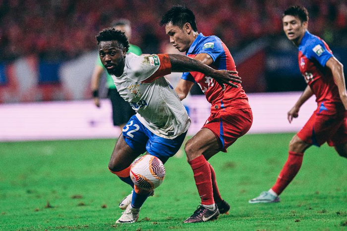 关于冲刺阶段中超传出新动向，AC米兰更衣室发声，管理层表态——信心回归，赛季目标并未改变的信息